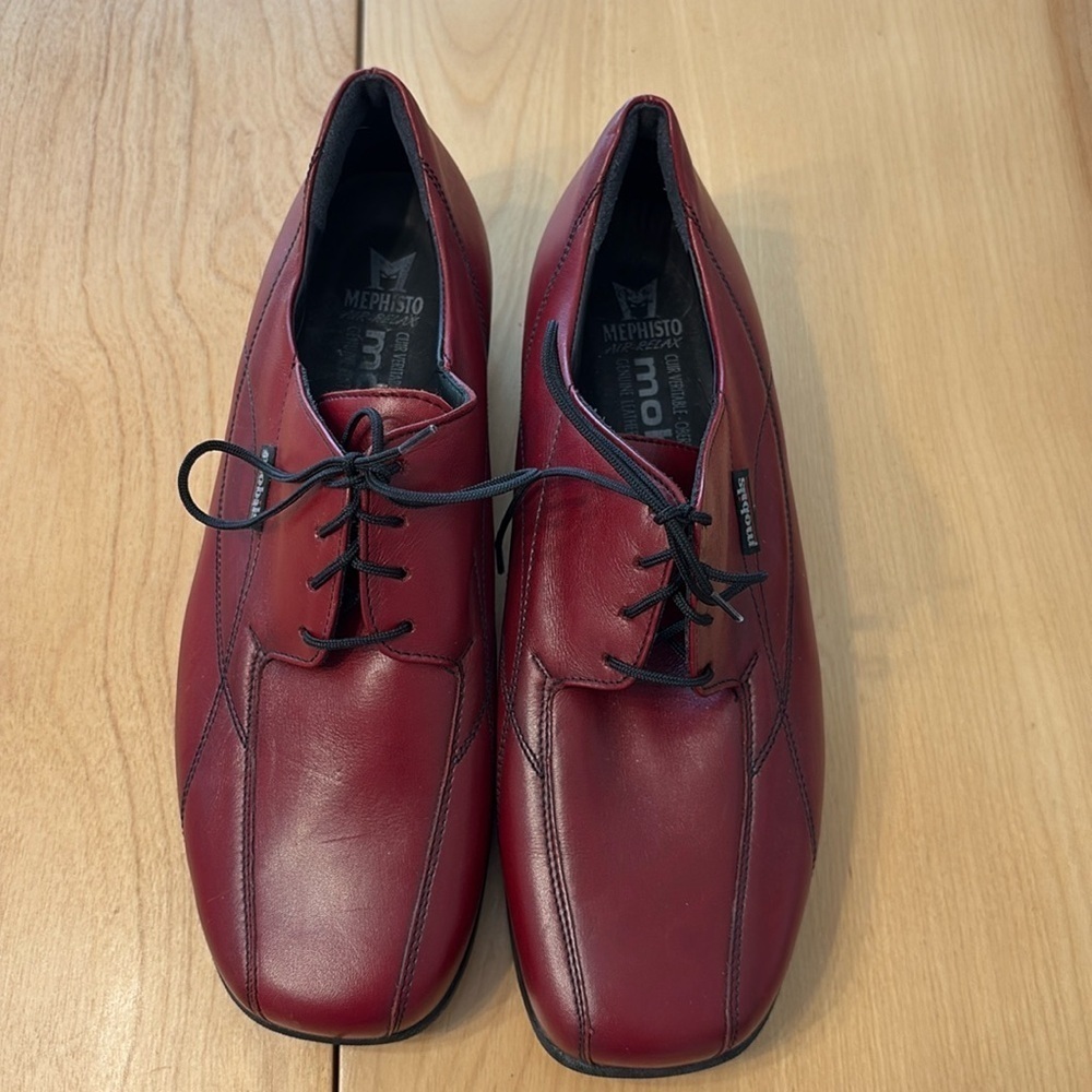 Mephisto Women’s Mobils Air Relax leather shoes. Size 9.5